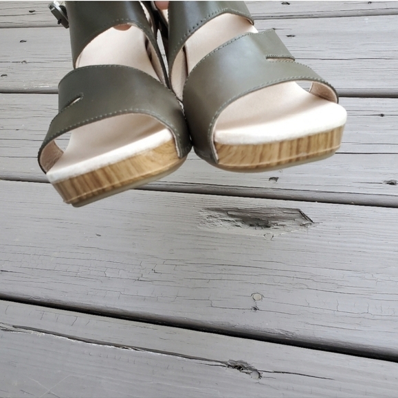 Dansko Professional Olive Green Leather Strappy Jesus Chunky Heel Sandals 39 - Picture 7 of 9